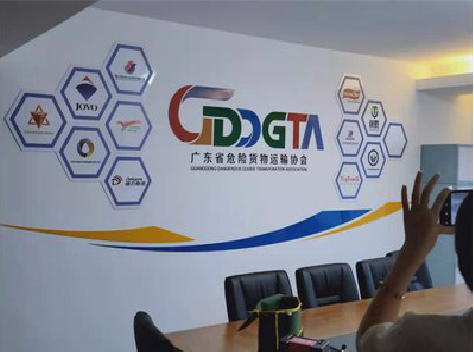 洪江公司走廊文化墙如何设计布置？